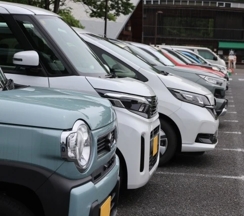 駐車場での駐車・車庫入れ練習