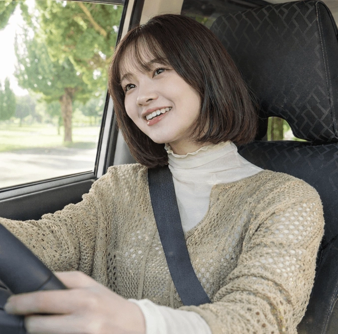 ペーパードライバー講習で運転練習をする様子